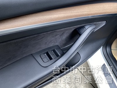 2021 Tesla Model 3 Standard Range Plus　平價入門／原鈑件／第三方認證