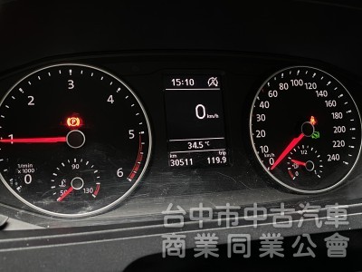 2019 VW Caravelle L 2.0 TDI　原廠保養／原鈑件／
