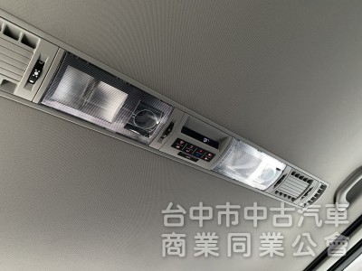 2019 VW Caravelle L 2.0 TDI　原廠保養／原鈑件／