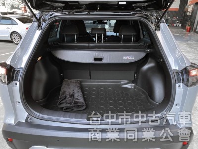 2023 Toyota Corolla Cross 1.8 GR Sport　僅跑8400km／原鈑件原漆／原廠保固中