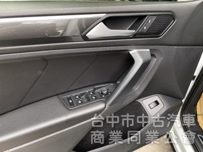 2020 Tiguan 280 TSI　原鈑件/里程保證/原廠保養/ACC跟車/電尾腳踢/數位儀錶板/環景/盲點