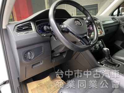 2020 Tiguan 280 TSI　原鈑件/里程保證/原廠保養/ACC跟車/電尾腳踢/數位儀錶板/環景/盲點