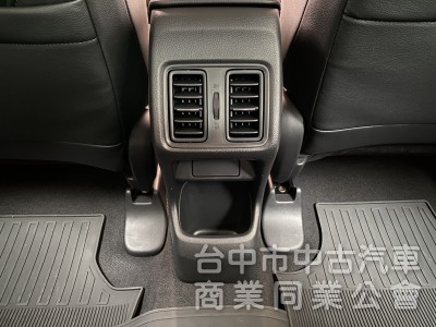 2022 HR-V Prestige尊榮版　一手女用車／原鈑件／原廠保養／電尾門／Carplay／無線充