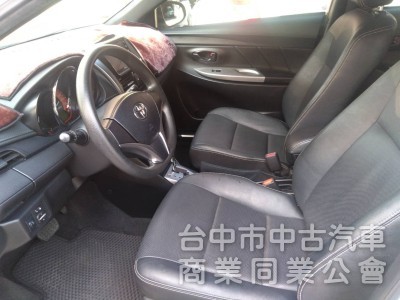 拼俗價  YARIS  17年式  里程只跑7萬  仕女最愛  優質 美車   .....  .            