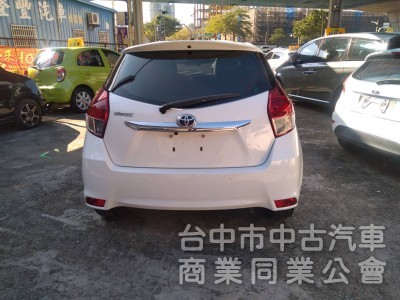拼俗價  YARIS  17年式  里程只跑7萬  仕女最愛  優質 美車   .....  .            
