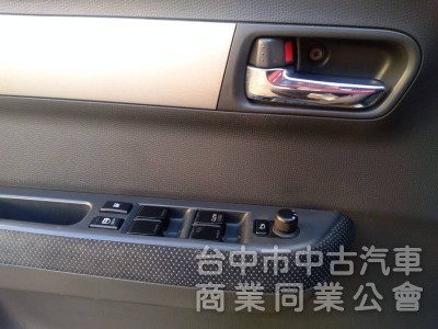 拼俗價 一手車 08年式 SWIFT 里程少 I-KEY   尾翼 跑車胎 搶購中.....              