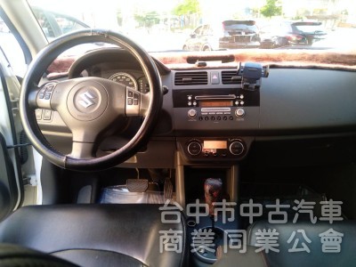 拼俗價 一手車 08年式 SWIFT 里程少 I-KEY   尾翼 跑車胎 搶購中.....              