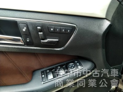 拼俗價  BENZ E200  2011年式  最受歡迎 優質美車 ....                      