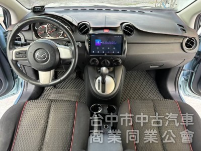 2011  馬自達2  掀背小車 Ikey 安卓機