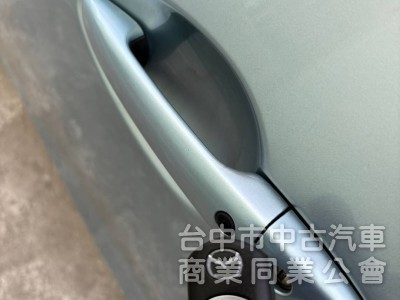 2011  馬自達2  掀背小車 Ikey 安卓機