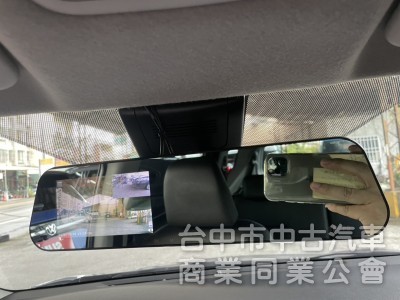 稀有釋出｜SIENTA 豪華版｜7人座大空間＋8氣囊安全守護