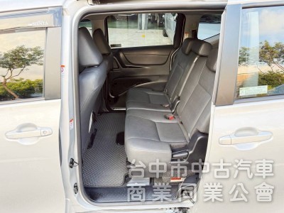 稀有釋出｜SIENTA 豪華版｜7人座大空間＋8氣囊安全守護