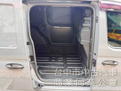 大空間合法貨車｜福斯 CADDY MAXI 手排長軸 2人座｜原廠里程保證