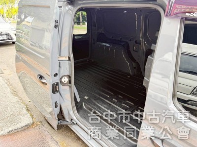 大空間合法貨車｜福斯 CADDY MAXI 手排長軸 2人座｜原廠里程保證