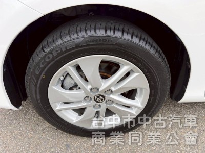 稀有釋出｜SIENTA 豪華版｜5人座大空間＋實跑三萬