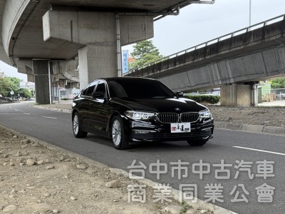 2017 BMW 5-Series Sedan 530i Luxury