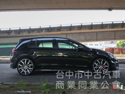 2020 Volkswagen Golf GT GTI Performance 黑色