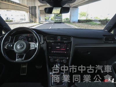 2020 Volkswagen Golf GT GTI Performance 黑色