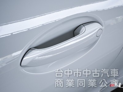 2021 BMW 4-Series Coupe 420i M Sport 白色