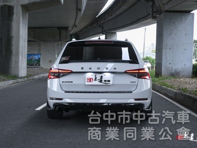 2022 Skoda Superb Combi 2.0 TSI SportPlus 4x4
