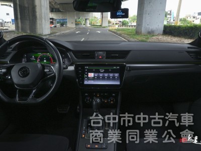 2022 Skoda Superb Combi 2.0 TSI SportPlus 4x4