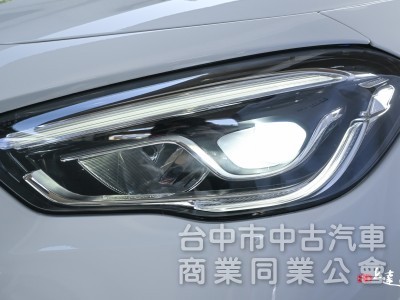 2023 M-Benz GLA 180豪華版
