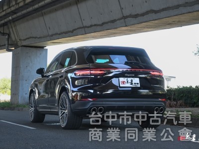 2018 Porsche Cayenne V6