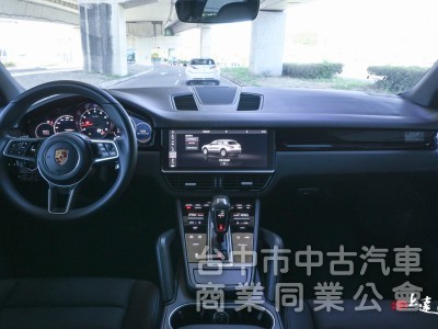 2018 Porsche Cayenne V6