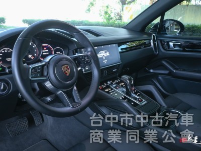 2018 Porsche Cayenne V6