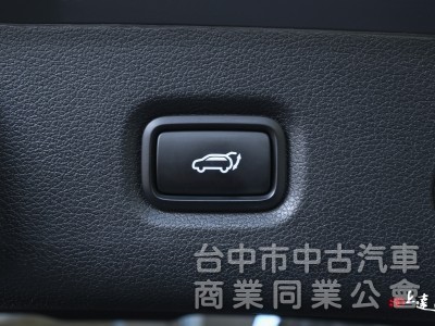 2023 Hyundai Custin GLT-B VIP 