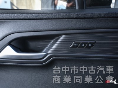 2023 Hyundai Custin GLT-B VIP 