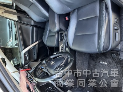 2017年 RAV4 2.0尊爵 有ACC版本 車道偏移警示