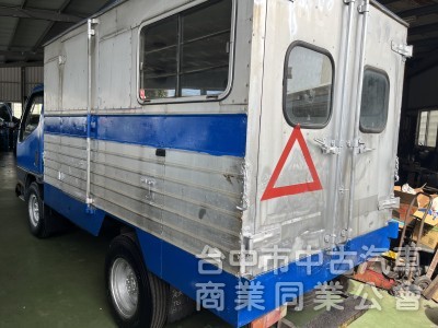 1996年 堅達三噸半 有冷氣！