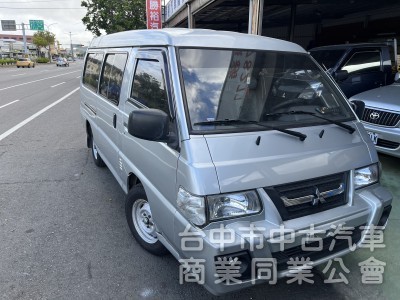 2014年 得利卡 八人座 實跑17萬公里