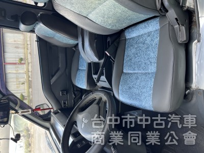 2014年 得利卡 八人座 實跑17萬公里