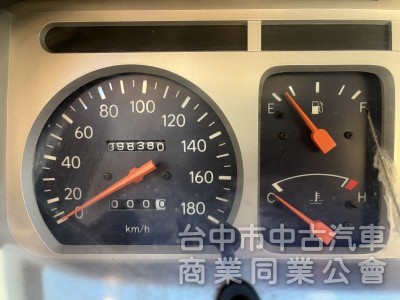 2002年 SURF 瑞獅 自排 5.8萬便宜賣！