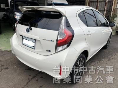 2017年 Prius C 白色 一手女用車 實跑3萬多公里！