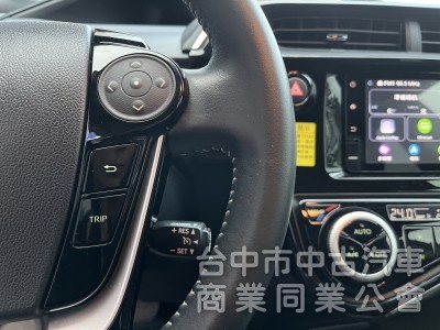 2017年 Prius C 白色 一手女用車 實跑3萬多公里！