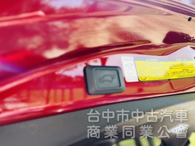 2017年 TOYOTA RAV4 2.5尊爵版