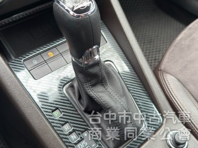 2015年 SKODA 全新改款 Octavia 1.8T汽油渦輪 Combi旅行車