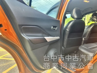 2019年 Nissan KICKS 1.5 智行旗艦版 限量雙色車身