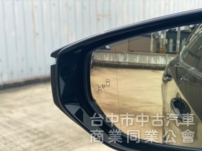 LS500 旗艦版 低里程 雙渦輪增壓 421匹大馬力 後座電視影音 氣動按摩座椅 20吋霧黑鋁圈