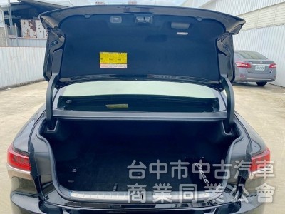 LS500 旗艦版 低里程 雙渦輪增壓 421匹大馬力 後座電視影音 氣動按摩座椅 20吋霧黑鋁圈