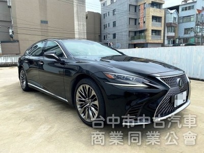 LS500 旗艦版 低里程 雙渦輪增壓 421匹大馬力 後座電視影音 氣動按摩座椅 20吋霧黑鋁圈