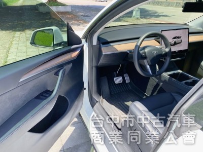 2023 性能Performance版 新式AMD晶片 選配EAP全自動駕駛 CCS2快充 原廠保固中！