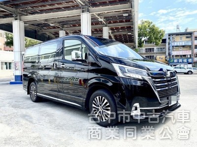 2022 Toyota Granvia 9人座旗艦版 超低里程 僅跑2萬公里！原廠保固中 商務自用載客首選~