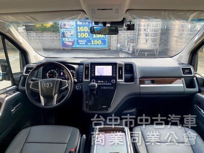 2022 Toyota Granvia 9人座旗艦版 超低里程 僅跑2萬公里！原廠保固中 商務自用載客首選~