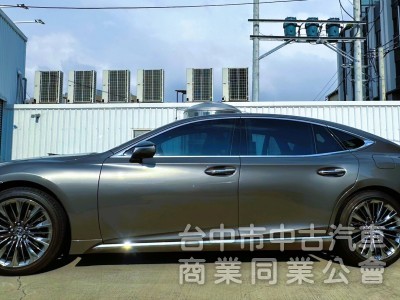 LS500 旗艦版  雙渦輪 後座電視影音 氣動按摩座椅 20吋鍍鉻霧黑鋁