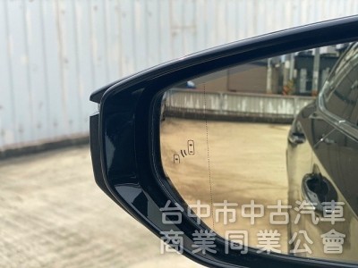 LS500 旗艦版  雙渦輪 後座電視影音 氣動按摩座椅 20吋鍍鉻霧黑鋁