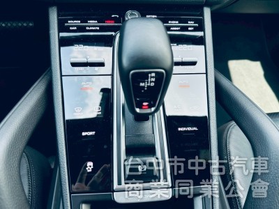 2018 新款CAYENNE 低里程認證車 德系跑格豪華suv首選 